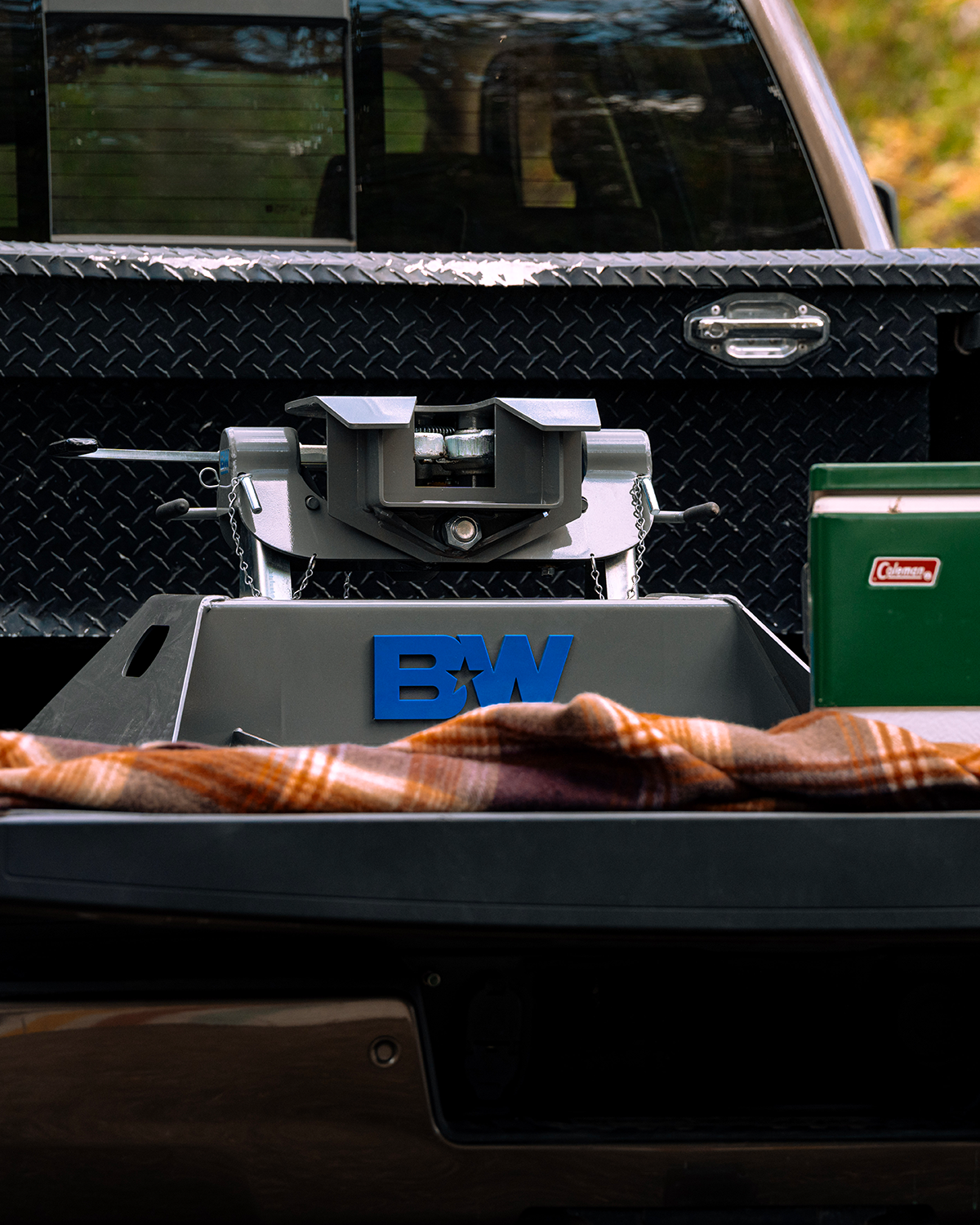 B&W 20K Rail-Mounted Companion Fifth Wheel Hitch