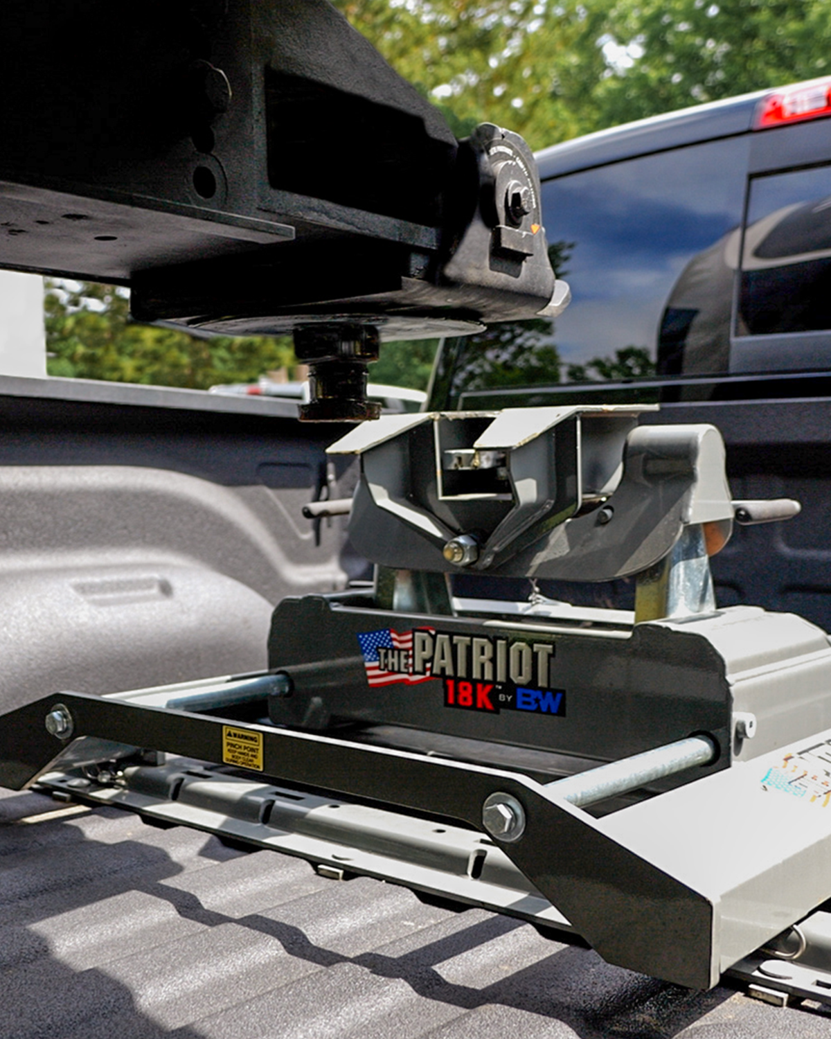B&W 18K Patriot Rail-Mounted Slider Fifth Wheel Hitch